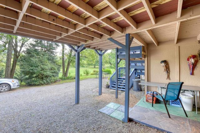 35 Chatuge Village Drive, Hayesville, SC 29804