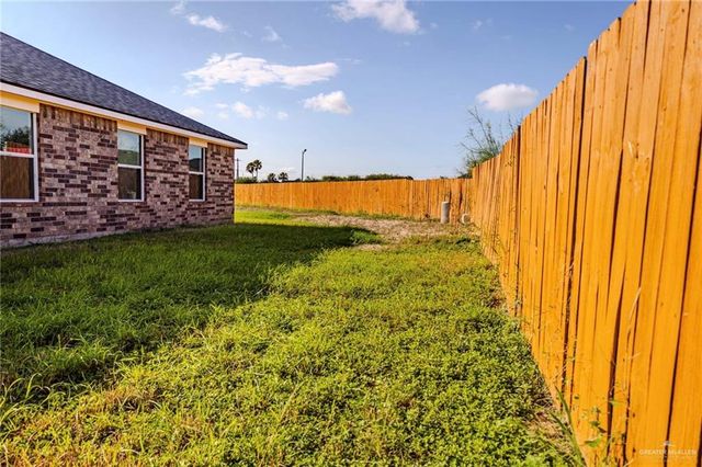 2217 Linsay Avenue, Weslaco, TX 78596