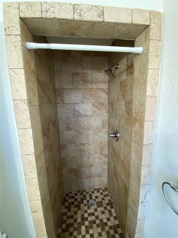 7406 NW Woodland Dr, Lawton, OK 73505