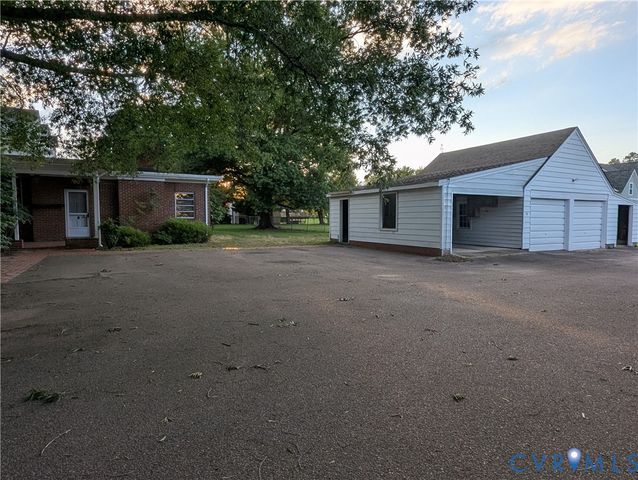 9310 E View Ln, Providence Forge, VA 23140