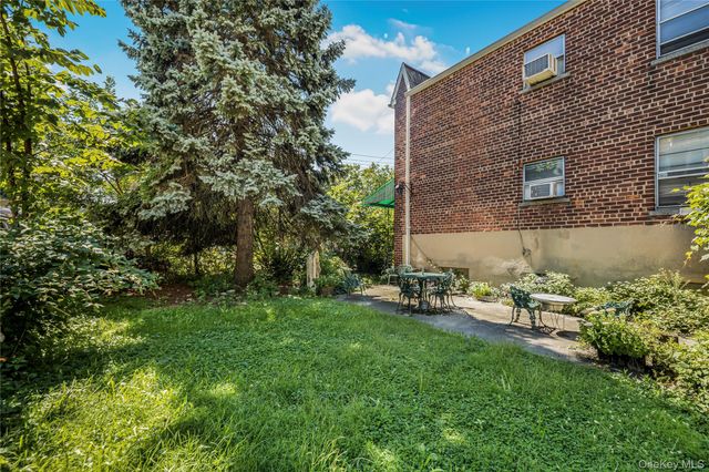 1526 Ericson Place, Bronx, NY 10461