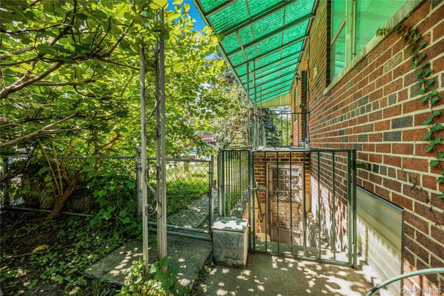 1526 Ericson Place, Bronx, NY 10461