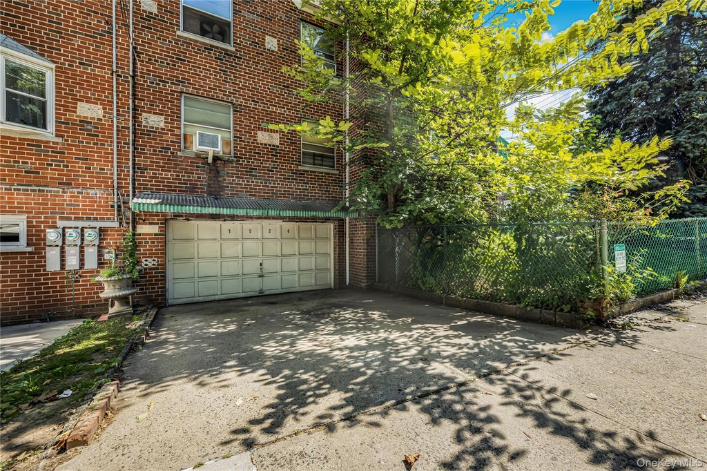 1526 Ericson Place, Bronx, NY 10461 — photo 5