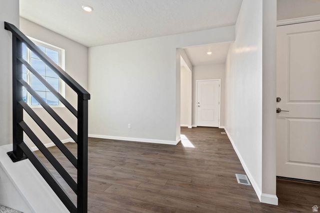 7069 N SANDSTONE WAY, Eagle Mountain, UT 84005