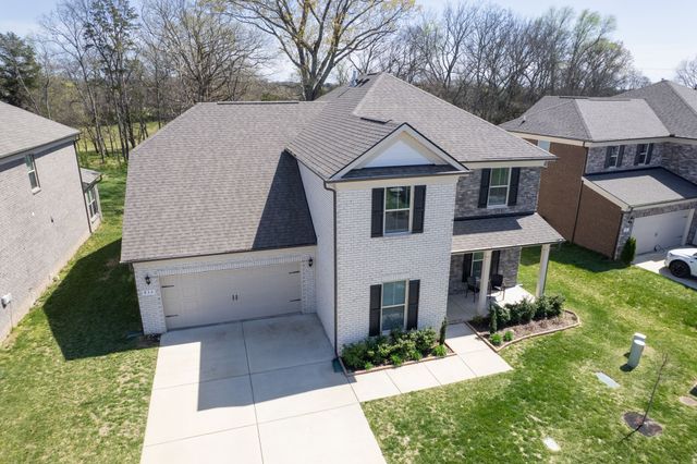 832 Chalkstone Ln, Mount Juliet, TN 37122