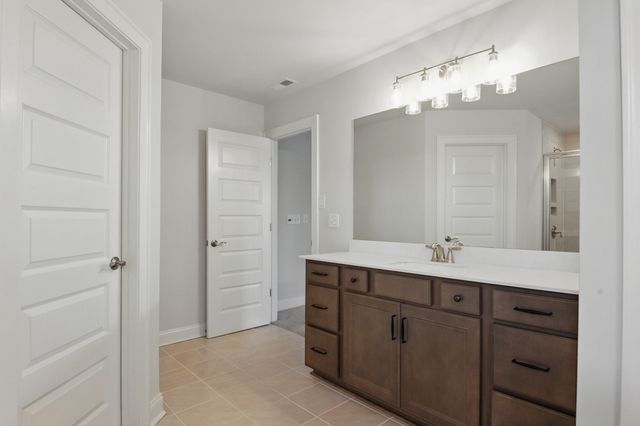 832 Chalkstone Ln, Mount Juliet, TN 37122