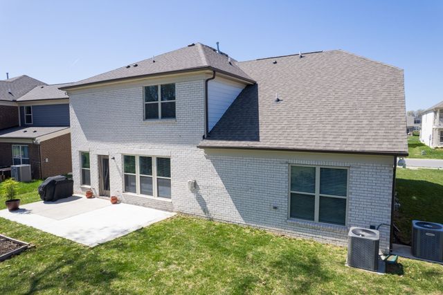 832 Chalkstone Ln, Mount Juliet, TN 37122