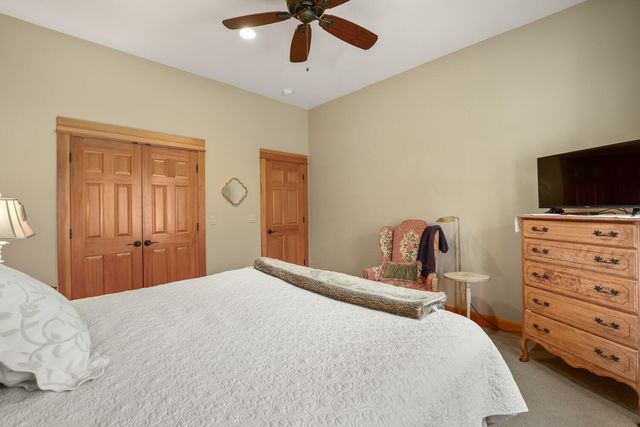 1222 NW Constellation Drive, Bend, OR 97703