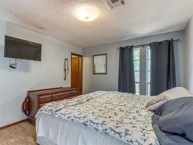 642 W Linden Drive, Mustang, OK 73064