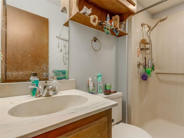 642 W Linden Drive, Mustang, OK 73064