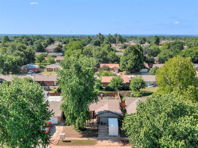 642 W Linden Drive, Mustang, OK 73064