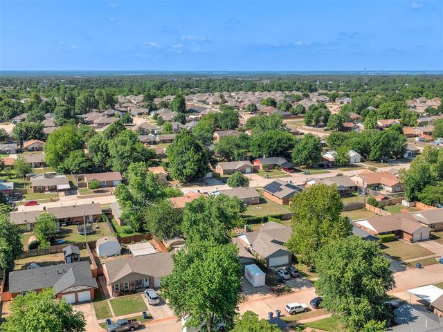 642 W Linden Drive, Mustang, OK 73064