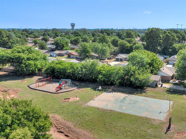 642 W Linden Drive, Mustang, OK 73064