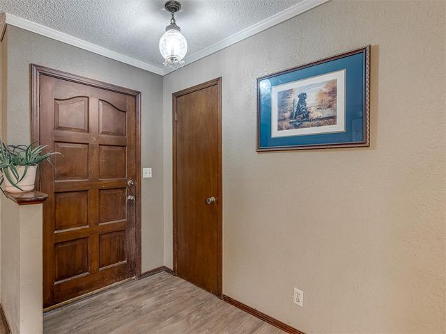 642 W Linden Drive, Mustang, OK 73064