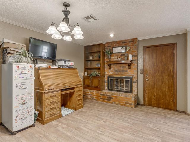 642 W Linden Drive, Mustang, OK 73064