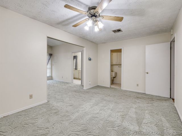 229 N Choctaw Court, Claremore, OK 74017