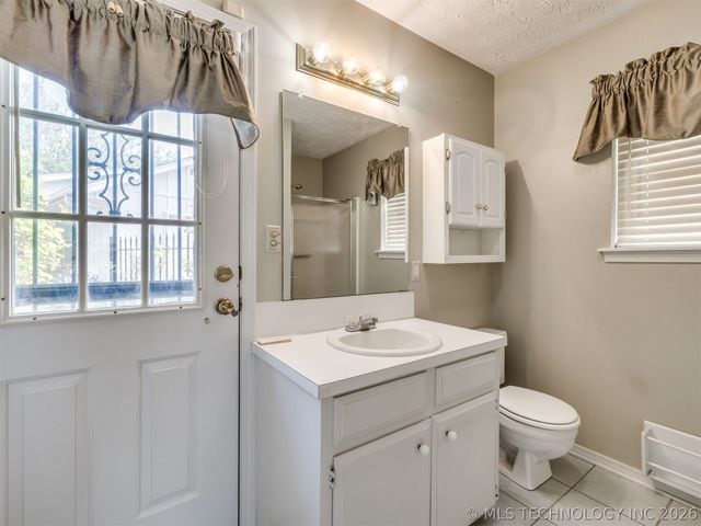 229 N Choctaw Court, Claremore, OK 74017