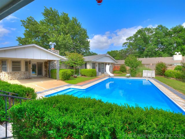 229 N Choctaw Court, Claremore, OK 74017