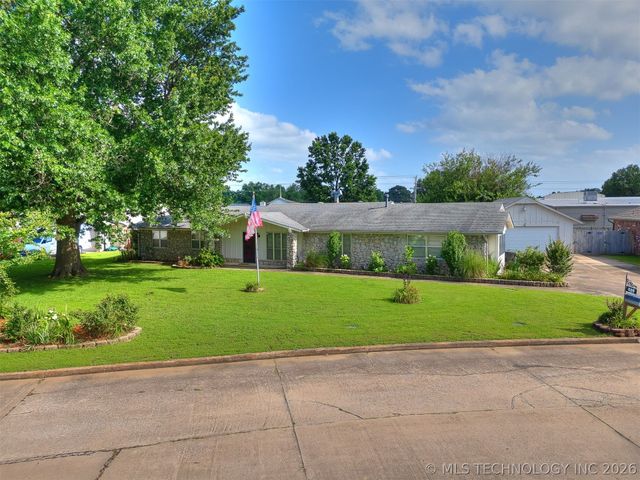 229 N Choctaw Court, Claremore, OK 74017