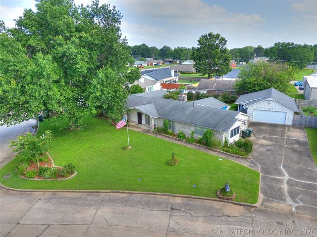 229 N Choctaw Court, Claremore, OK 74017