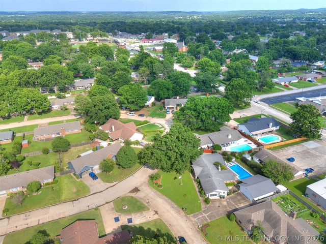 229 N Choctaw Court, Claremore, OK 74017