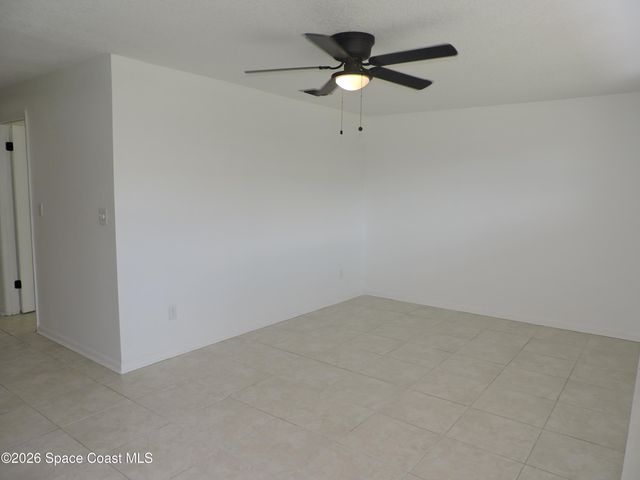 8520 Highway 1 C10, Micco, FL 32976