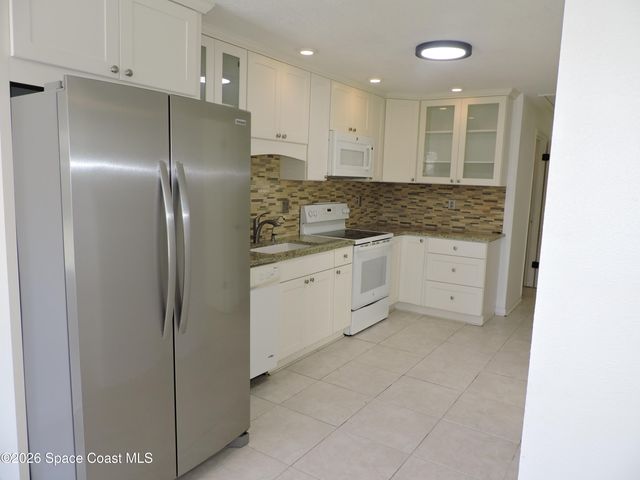 8520 Highway 1 C10, Micco, FL 32976