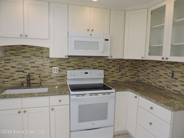 8520 Highway 1 C10, Micco, FL 32976