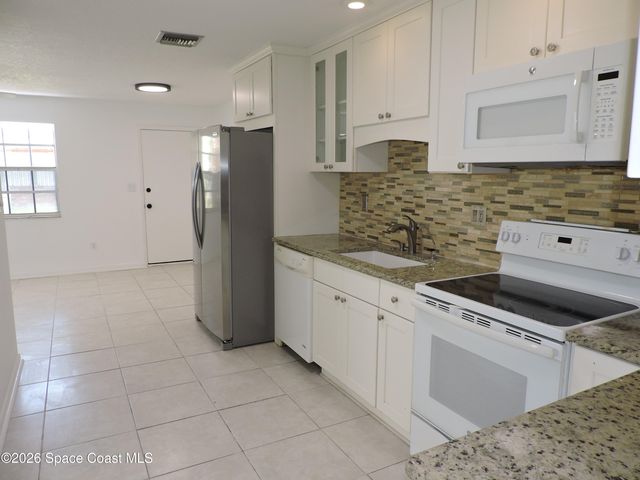 8520 Highway 1 C10, Micco, FL 32976