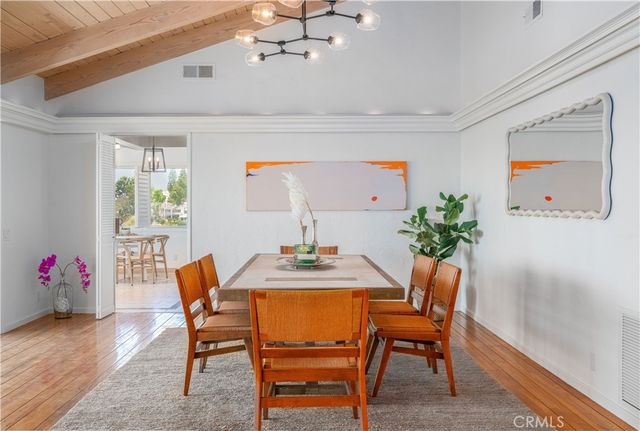 444 Meadowview Drive, La Canada Flintridge, CA 91011