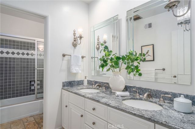 444 Meadowview Drive, La Canada Flintridge, CA 91011