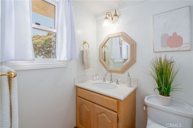 444 Meadowview Drive, La Canada Flintridge, CA 91011