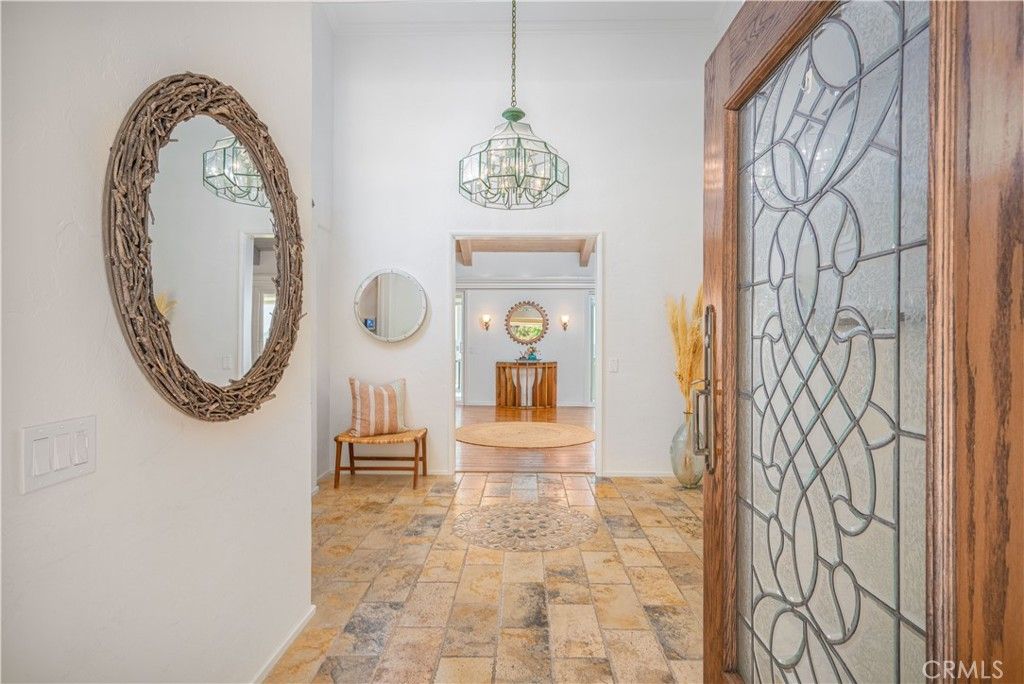 444 Meadowview Drive, La Canada Flintridge, CA 91011 — photo 3
