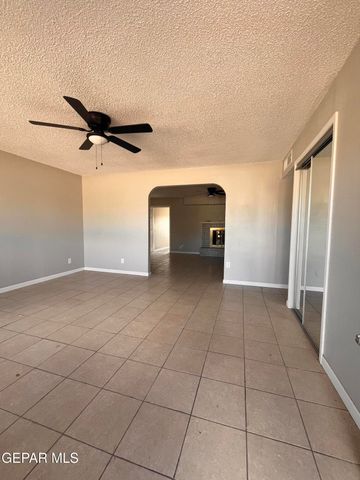 2325 KEN VENTURI LN Lane, El Paso, TX 79936