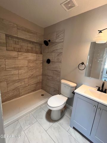 2325 KEN VENTURI LN Lane, El Paso, TX 79936