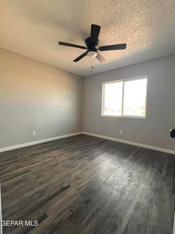 2325 KEN VENTURI LN Lane, El Paso, TX 79936