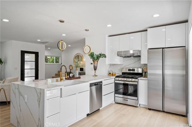 2734 Armour Lane, Redondo Beach, CA 90278