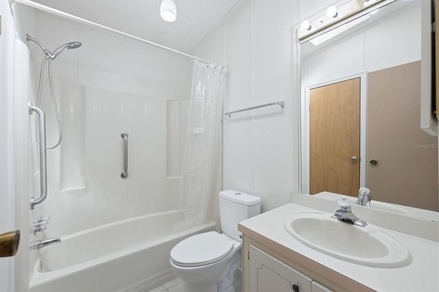 8420 IMPERIAL CIRCLE, Palmetto, FL 34221