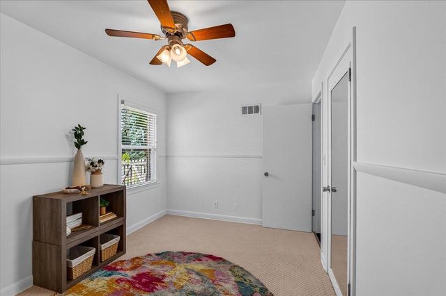 2511 N 91st Street, Wauwatosa, WI 53226