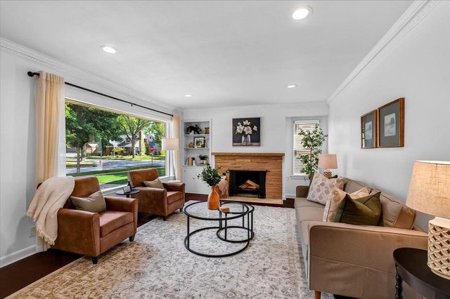2511 N 91st Street, Wauwatosa, WI 53226