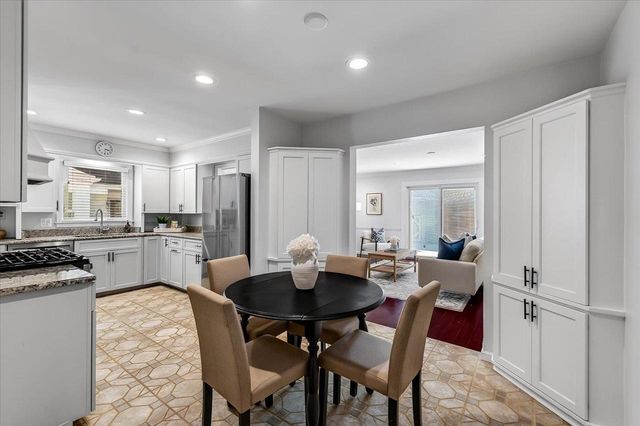 2511 N 91st Street, Wauwatosa, WI 53226