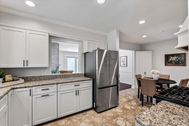 2511 N 91st Street, Wauwatosa, WI 53226
