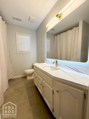 1308 Golf Course Drive, Jonesboro, AR 72404