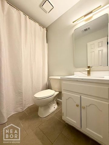 1308 Golf Course Drive, Jonesboro, AR 72404