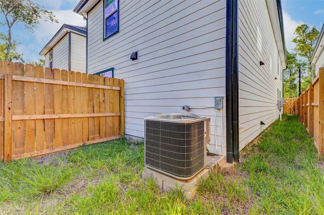 8218 Bigwood Street A, Houston, TX 77078