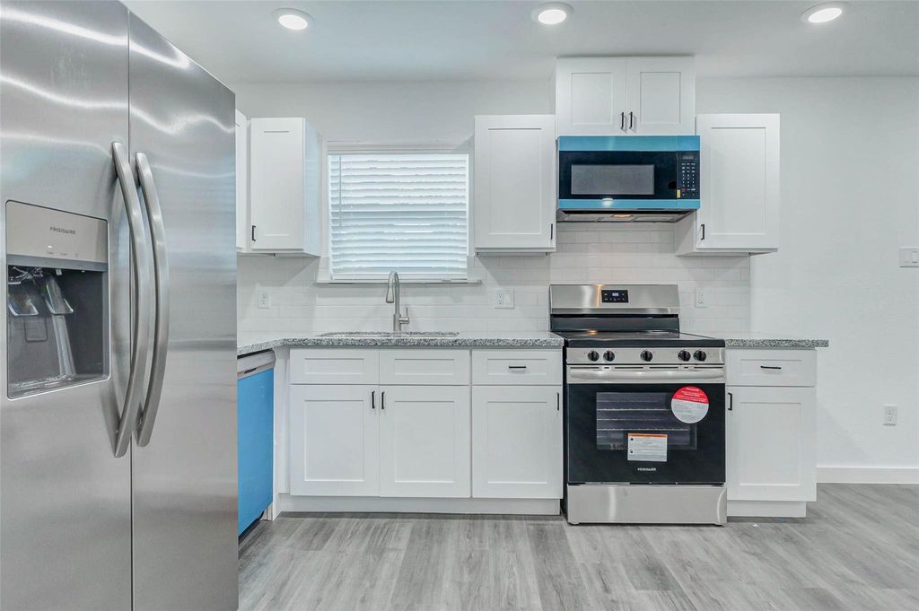 8218 Bigwood Street A, Houston, TX 77078