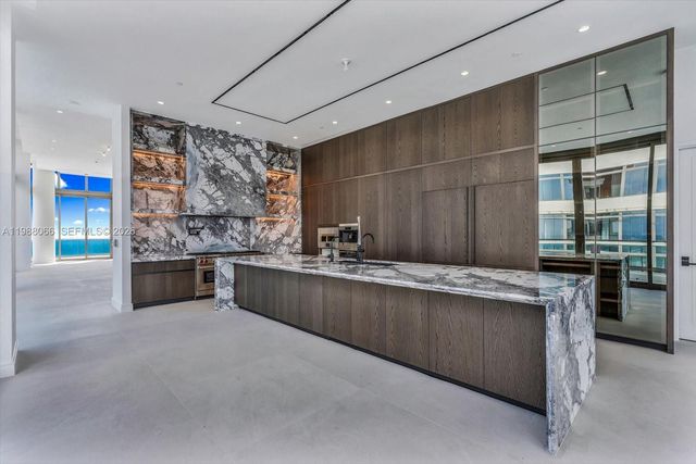 17901 Collins Avenue PH01, Sunny Isles Beach, FL 33160