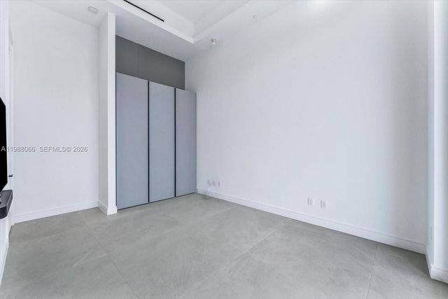 17901 Collins Avenue PH01, Sunny Isles Beach, FL 33160