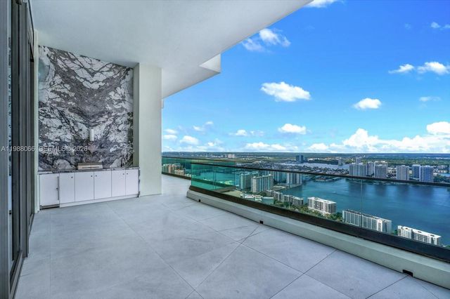17901 Collins Avenue PH01, Sunny Isles Beach, FL 33160