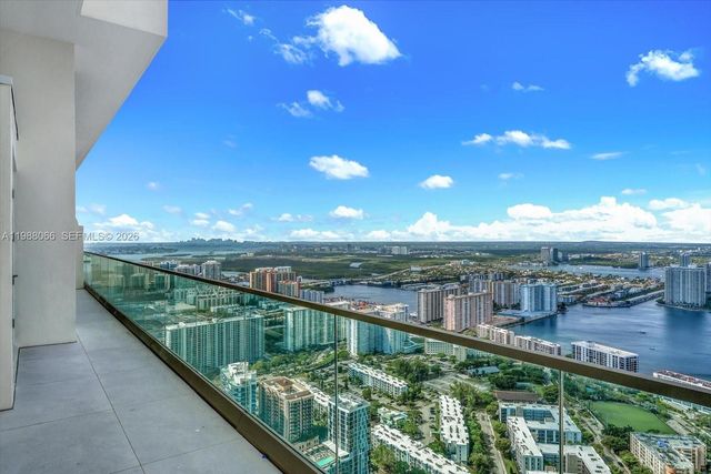 17901 Collins Avenue PH01, Sunny Isles Beach, FL 33160